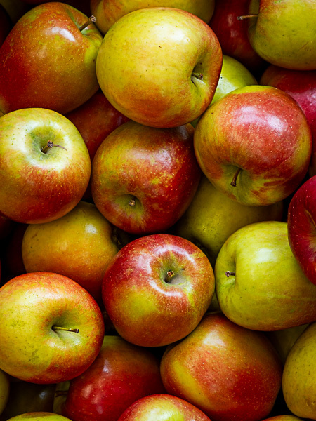 Braeburn Apples